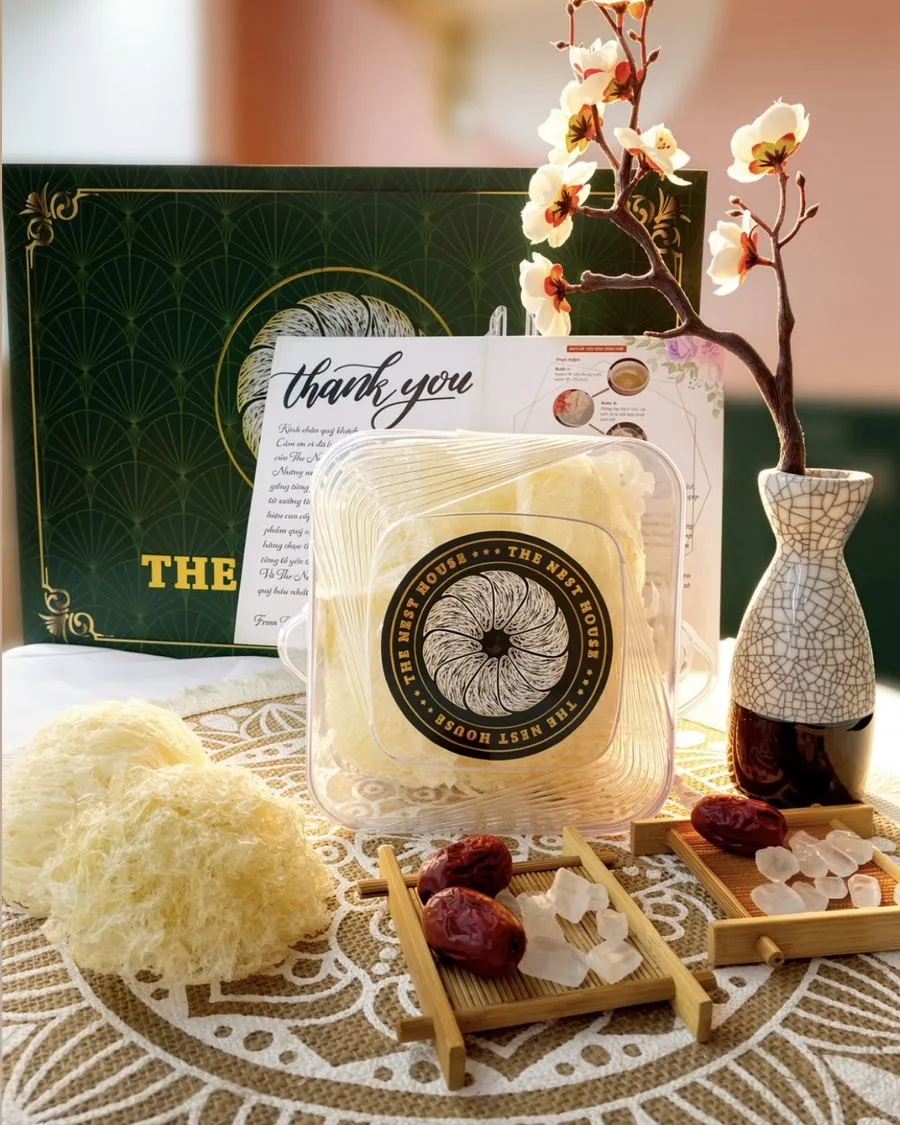 Hộp yến tinh chế 30g, táo đỏ và đường phèn — nguyên liệu cách chưng yến táo đỏ hạt sen